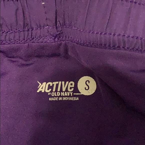 Bundle of running shorts both size small - Picture 2 of 4